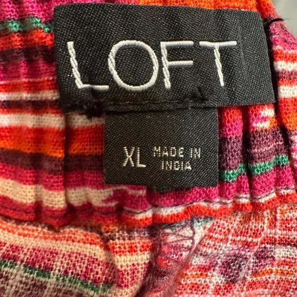 Loft red white and black patterned pull on shorts - Picture 4 of 5